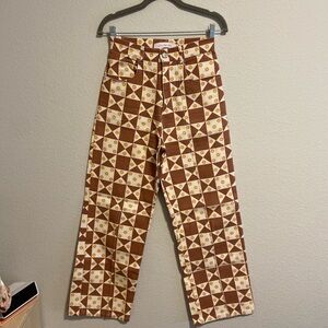 Lisa says Gah - high waisted pants with cool design